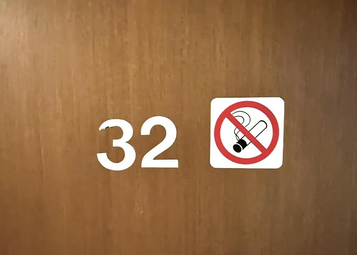 Clabina 32 * 洛伊克巴德